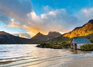 Dove Lake Cradle Mountain Tasmania